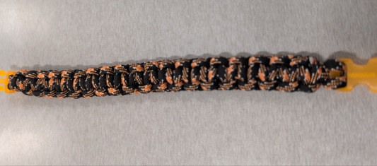 Paracord bracelet