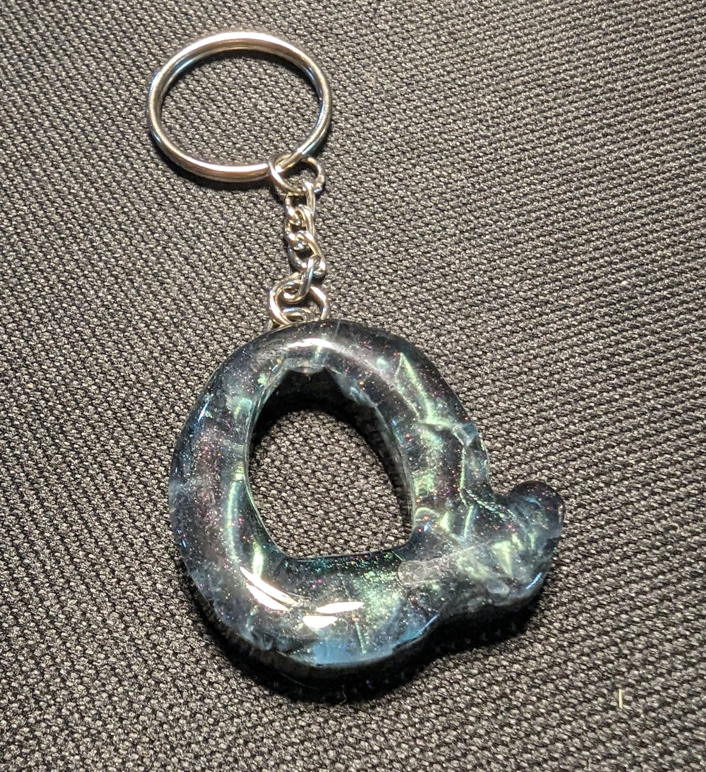 Q letter green plain keychain