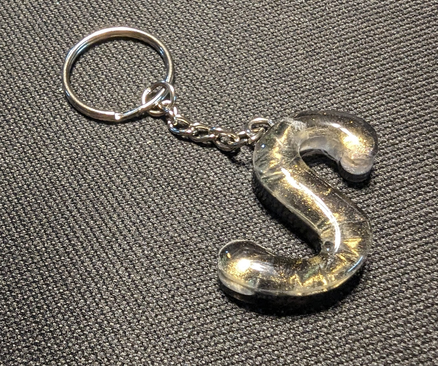 S letter gold plain keychain