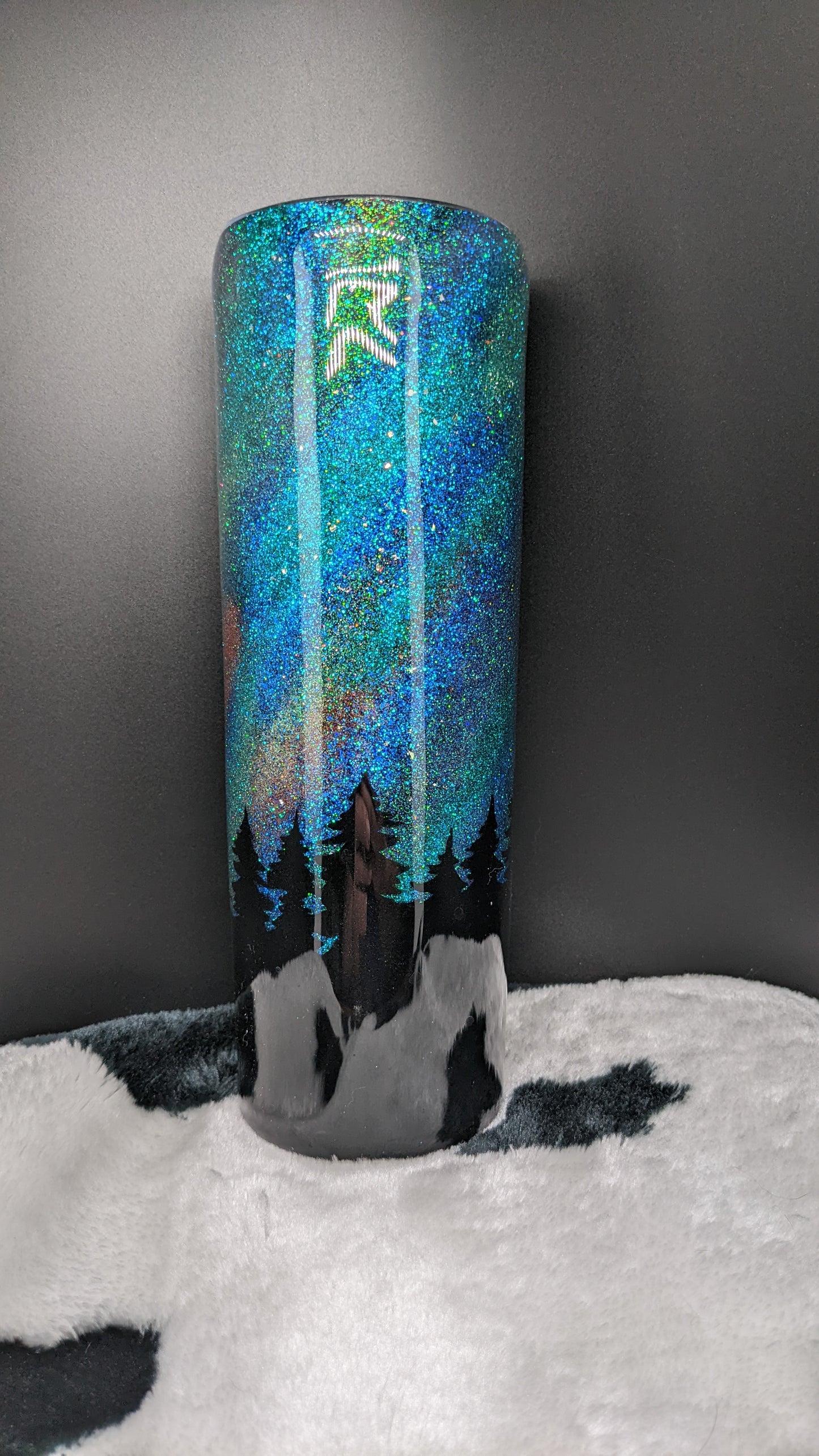30 oz Northern lights treeline