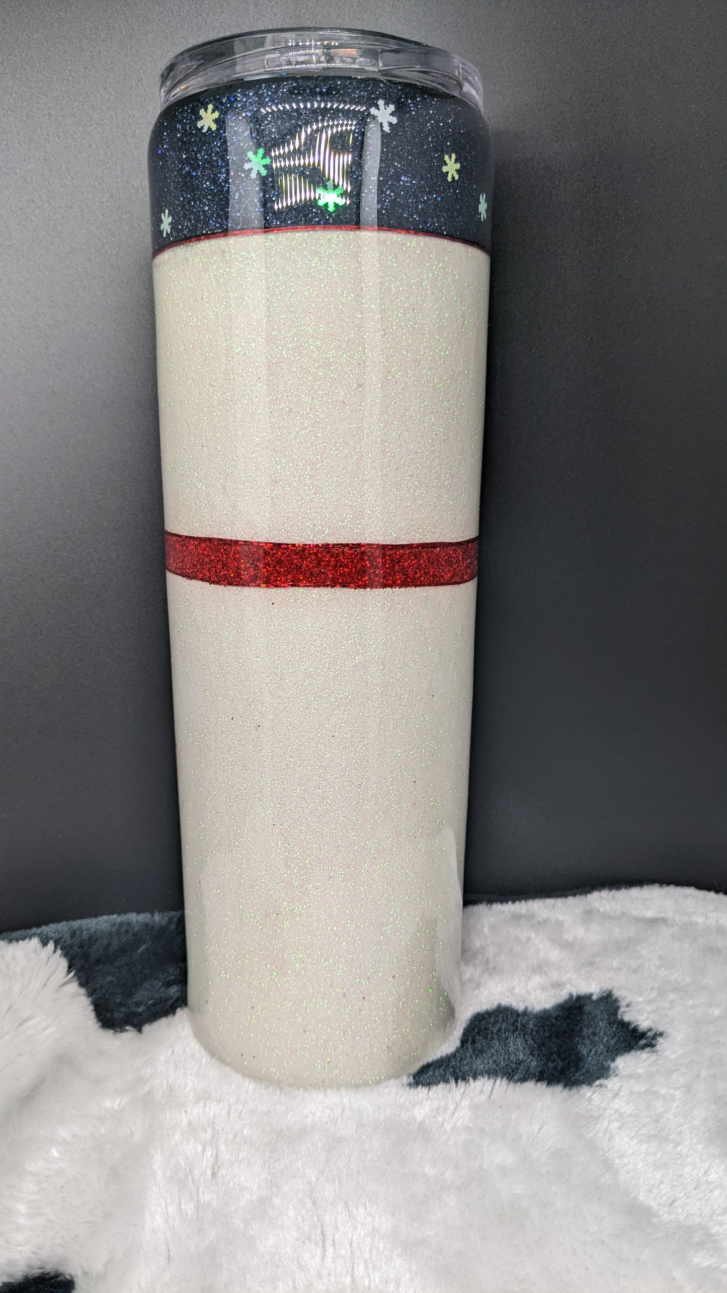 30 oz red scarf snowman