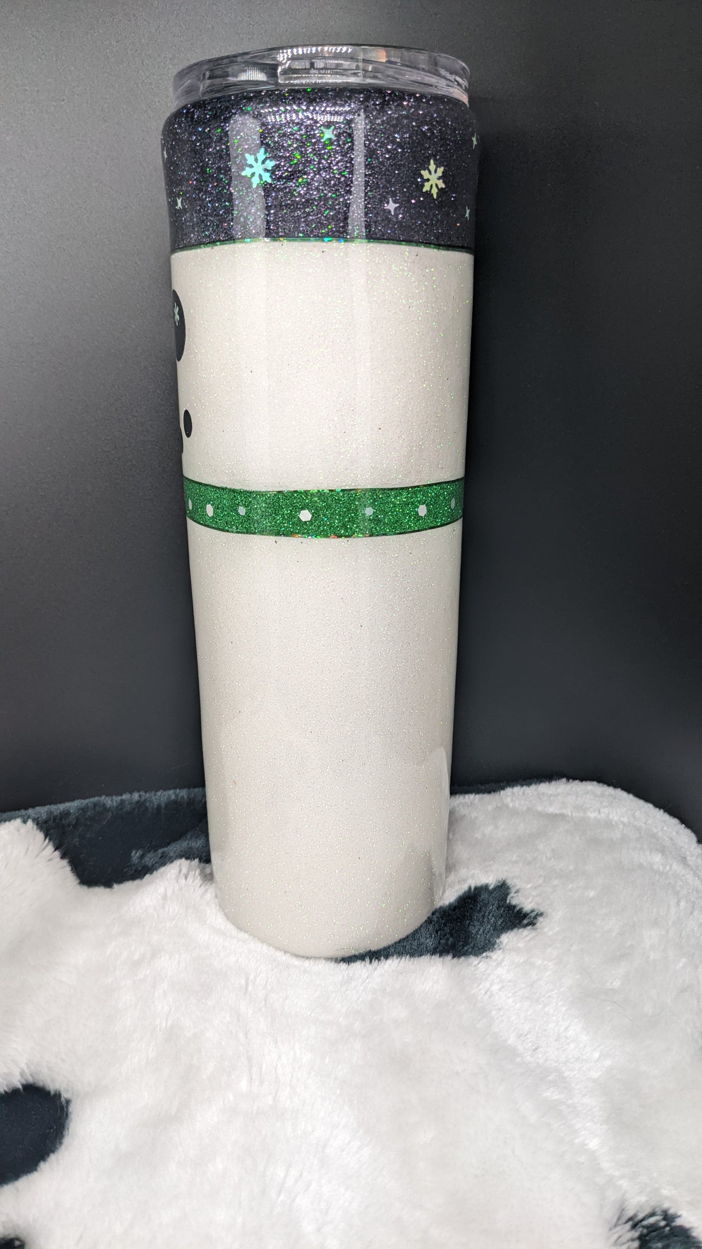 30 oz green scarf snowman