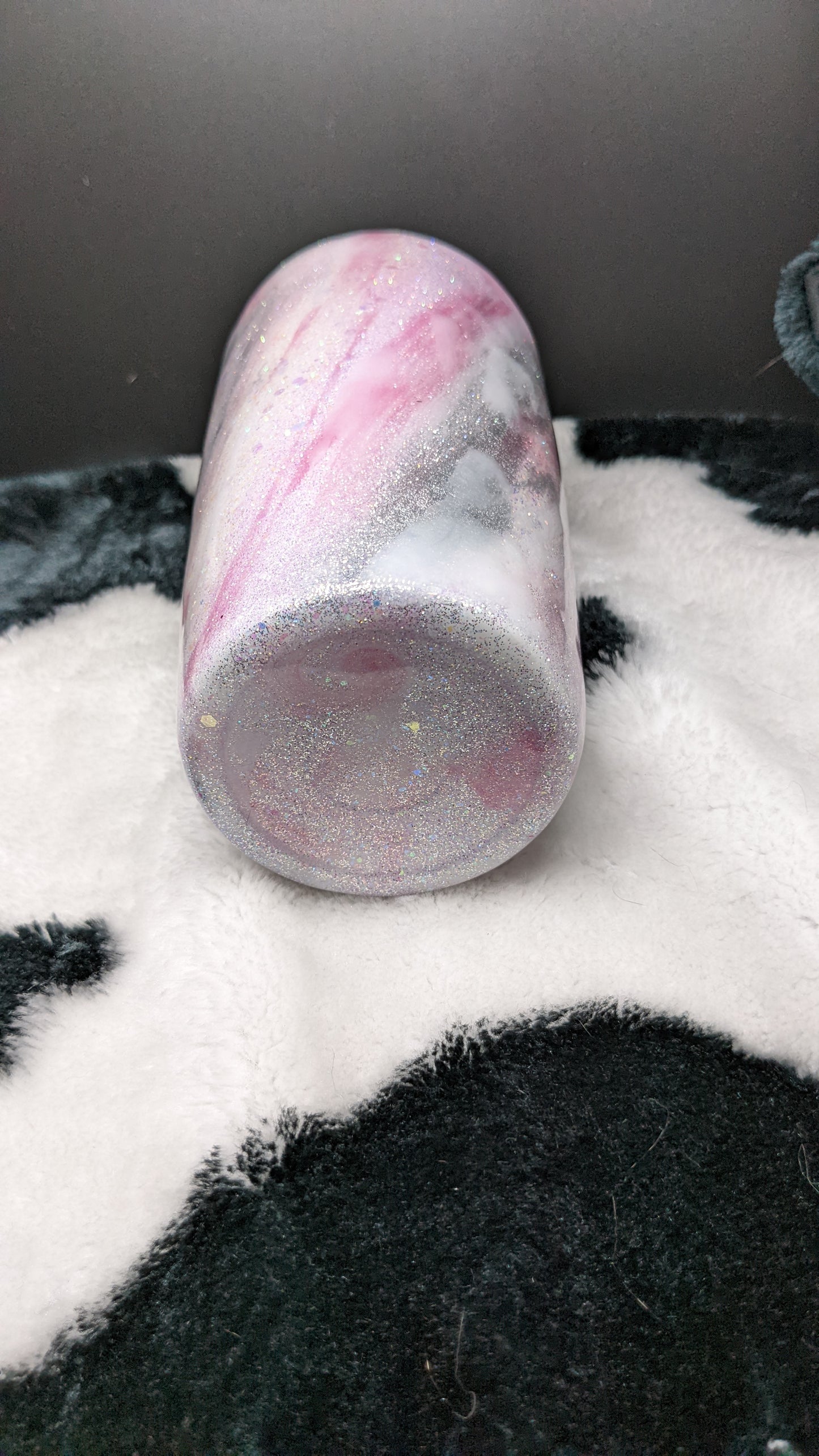 20 oz pink and white Milky way swirl