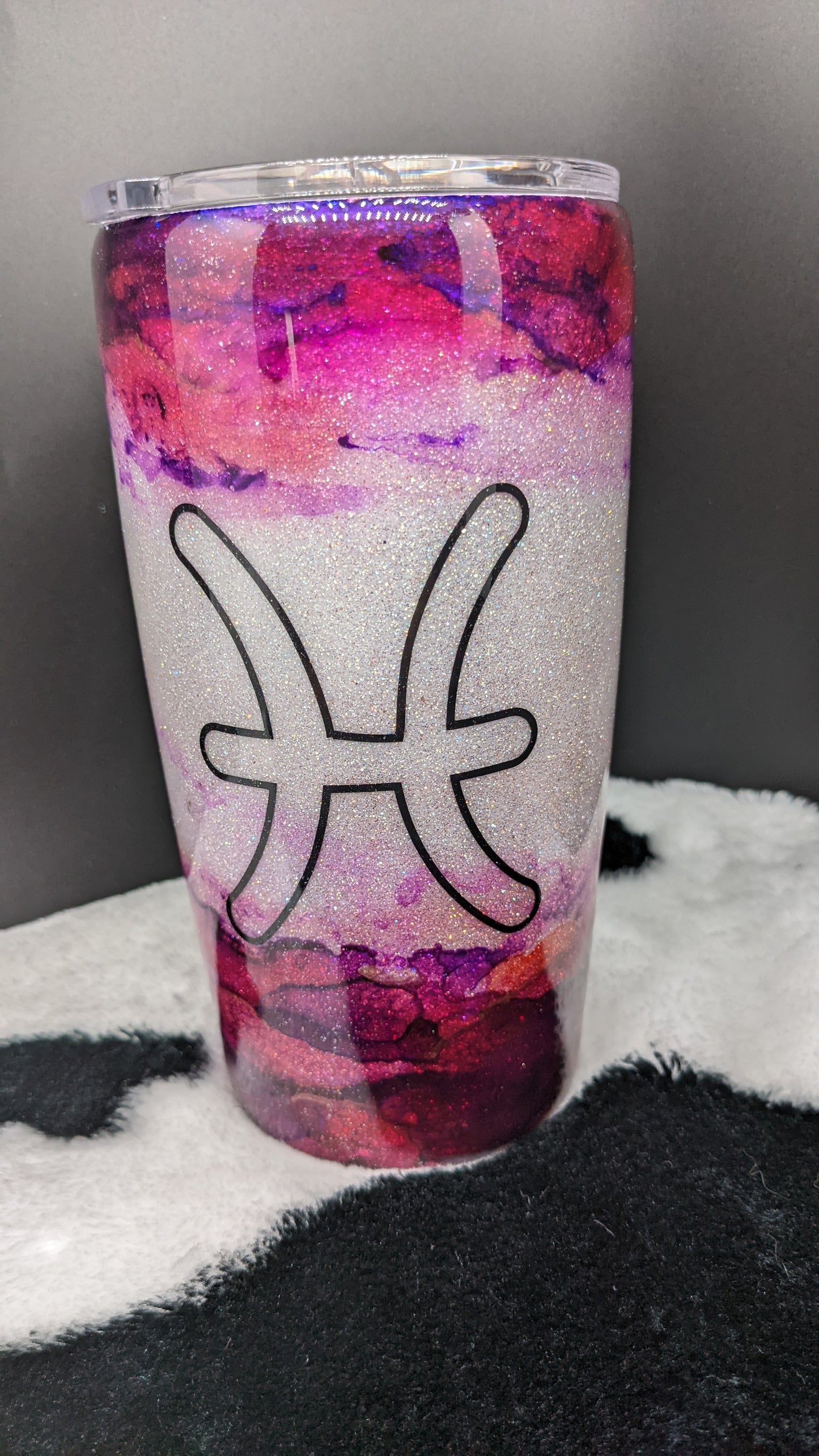 20 oz Pisces Zodiac epoxy tumbler