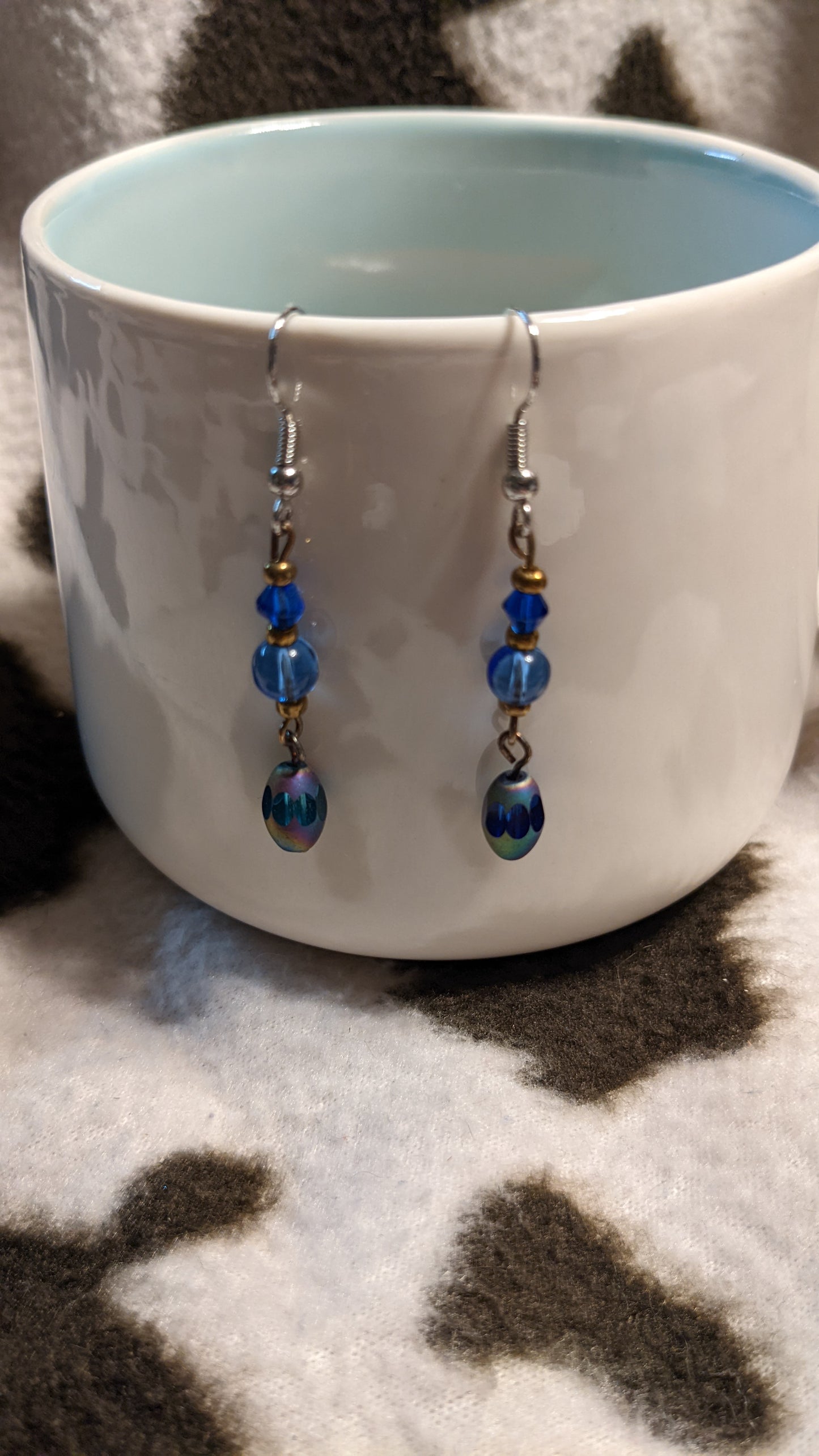 Blue dangling earrings