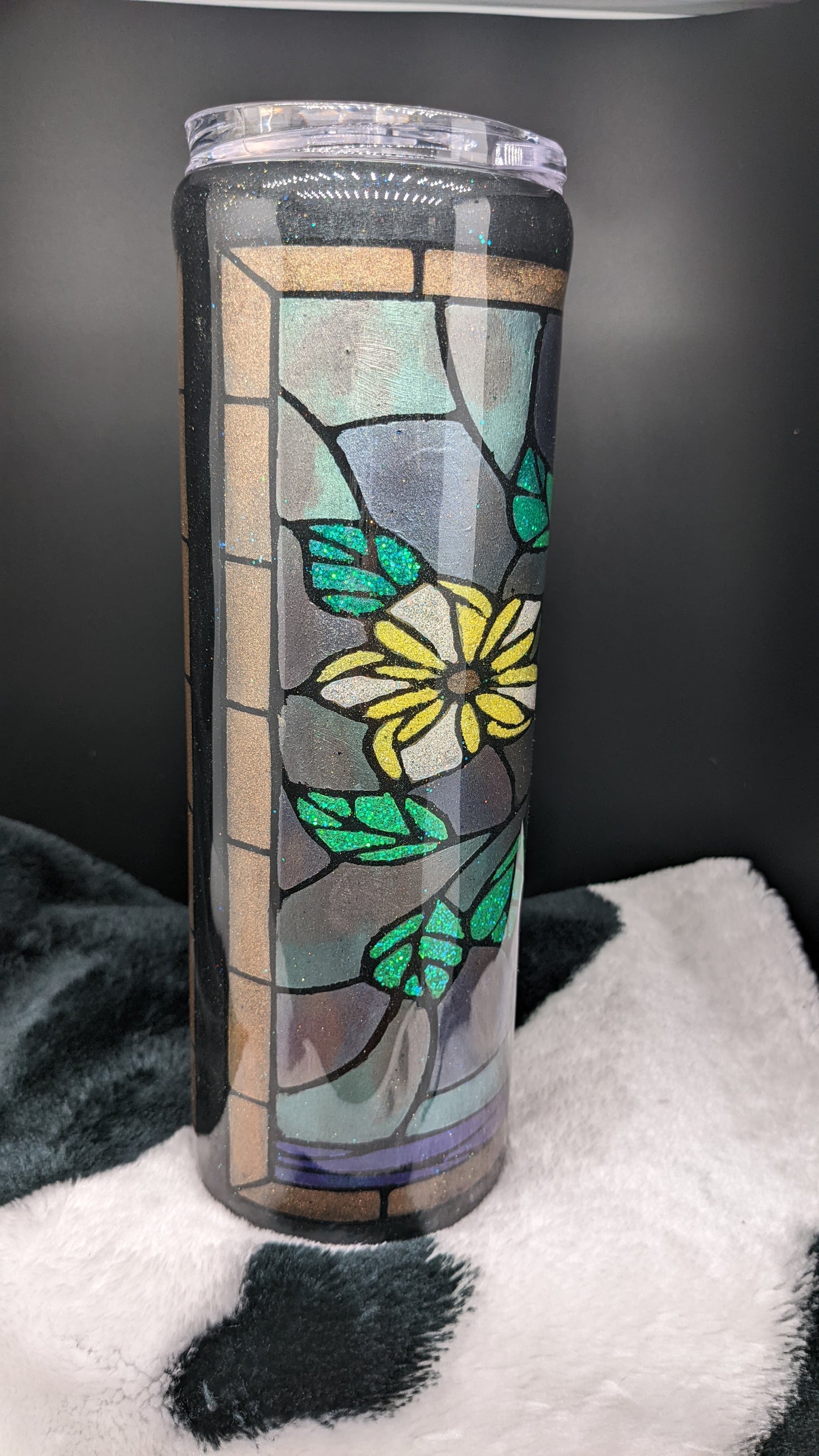 30 oz skinny yellow flower in vase epoxy tumbler