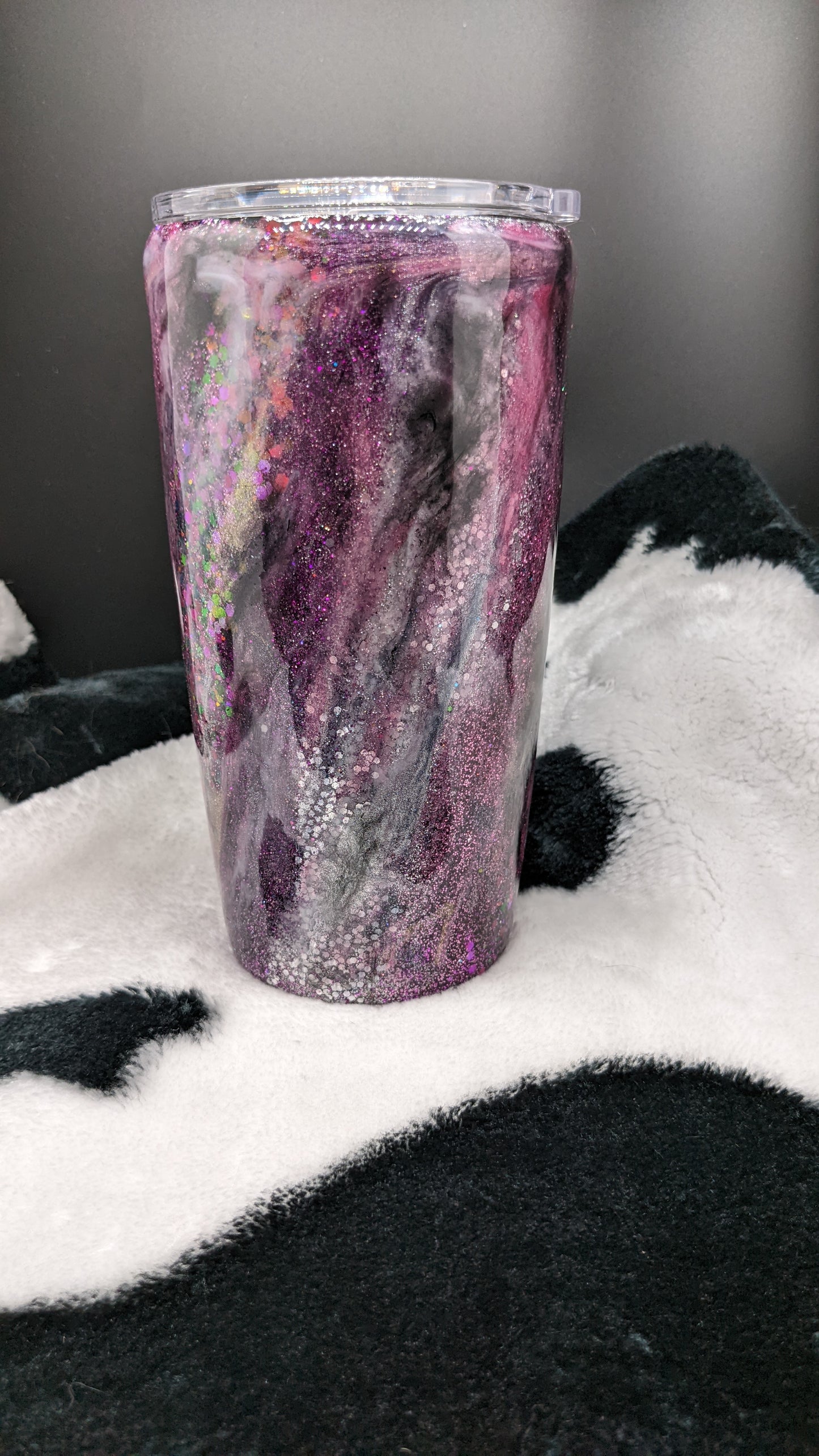 20 oz pink Milky Way swirl