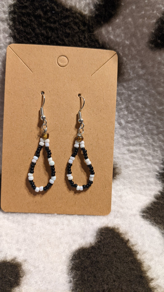 White and black teardrop beaded earrings